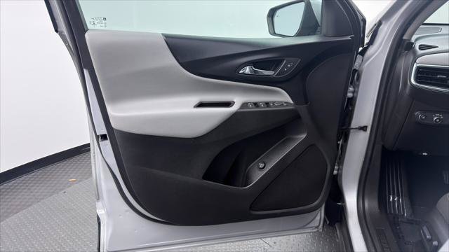 Used 2022 Chevrolet Equinox LT FWD image 14
