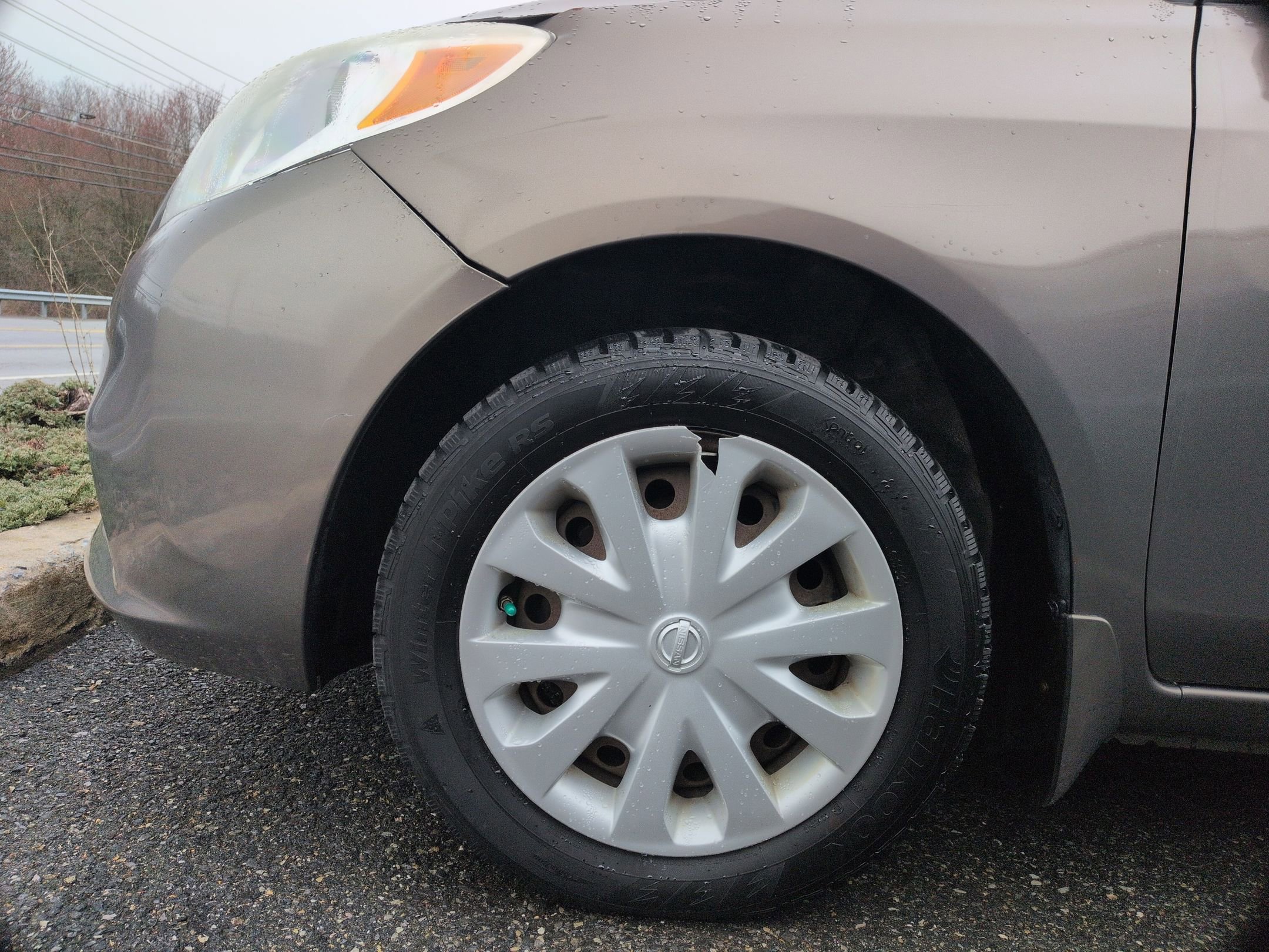 Used 2013 Nissan Versa SV w/ Convenience Pkg image 16