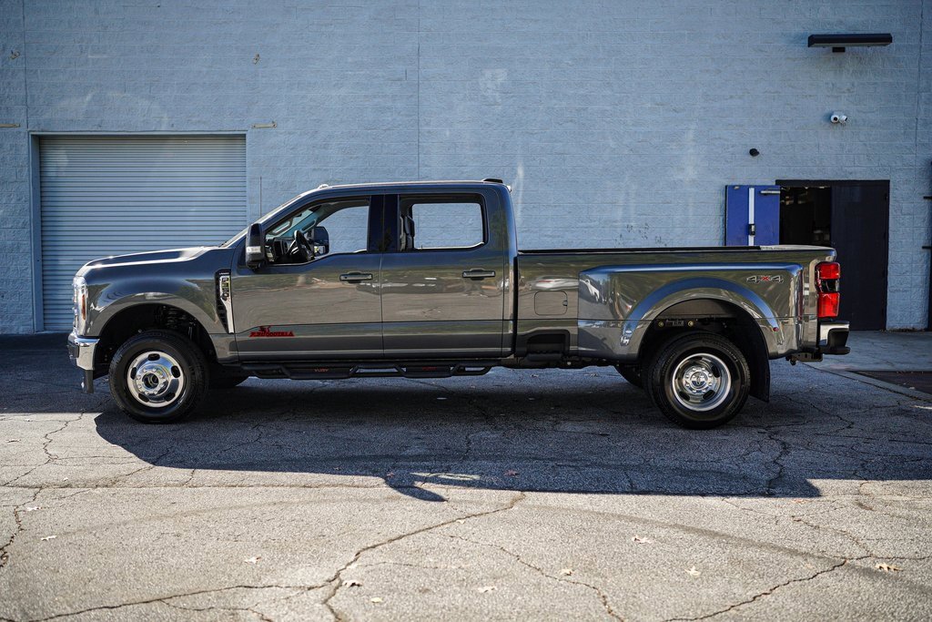 Used 2025 Ford F350 Lariat image 9