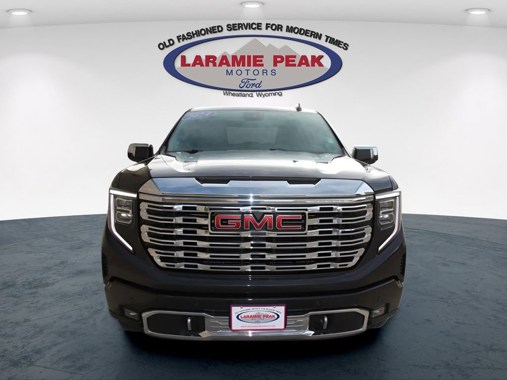 Used 2024 GMC Sierra 1500 Denali w/ Denali Reserve Package image 5