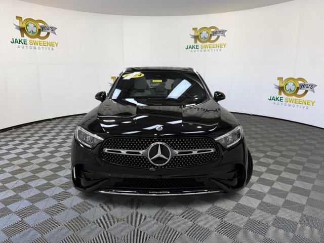 Used 2024 Mercedes-Benz GLC 300 4MATIC image 3