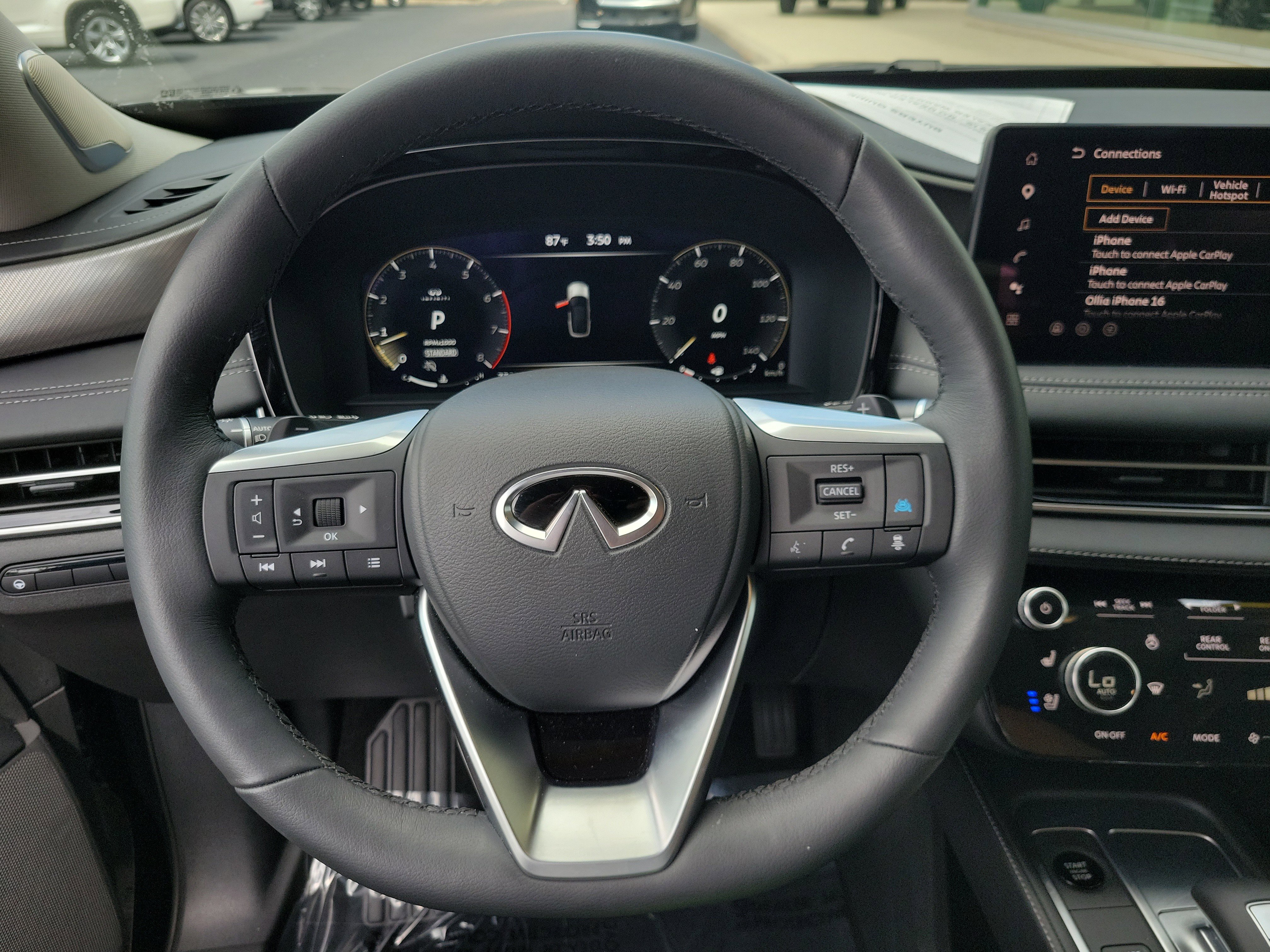 Certified 2026 INFINITI QX60 Luxe w/ Cargo Package FWD image 32