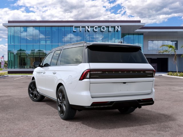 New 2027 Lincoln Navigator L Black Label RWD image 8