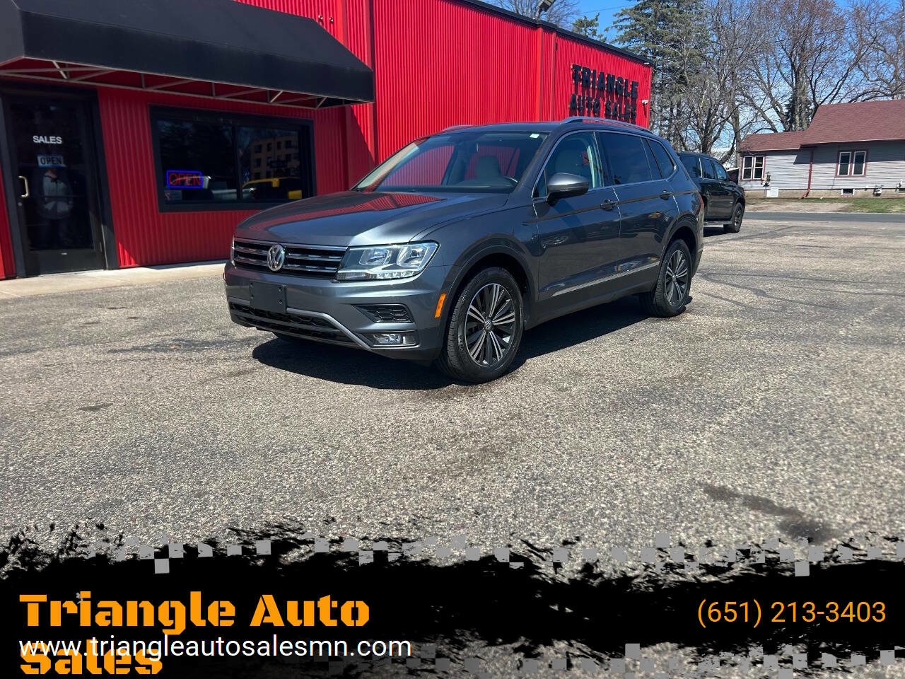 Used 2018 Volkswagen Tiguan SEL w/ 3rd Row Seat Package image 1