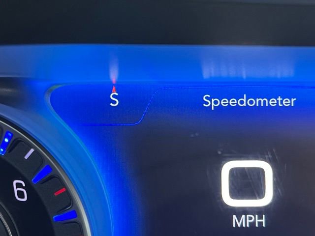 Used 2022 Chrysler 300 Touring w/ Sport Appearance Package image 37