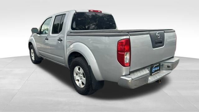 Used 2011 Nissan Frontier SV w/ SV Premium Utility Pkg image 3