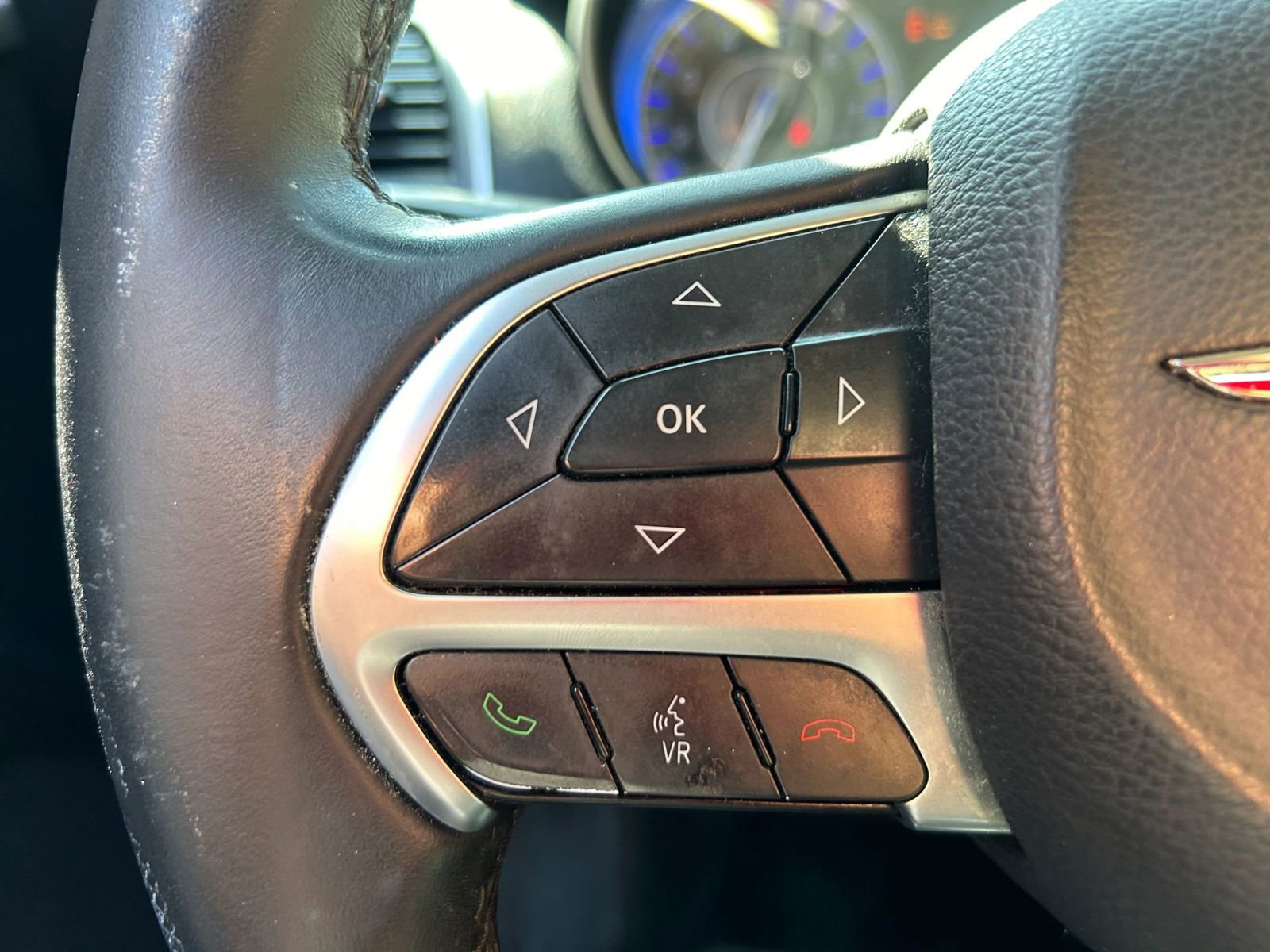 Used 2016 Chrysler 300 Limited RWD image 34