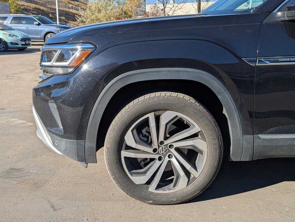 Used 2022 Volkswagen Atlas Cross Sport SEL image 9