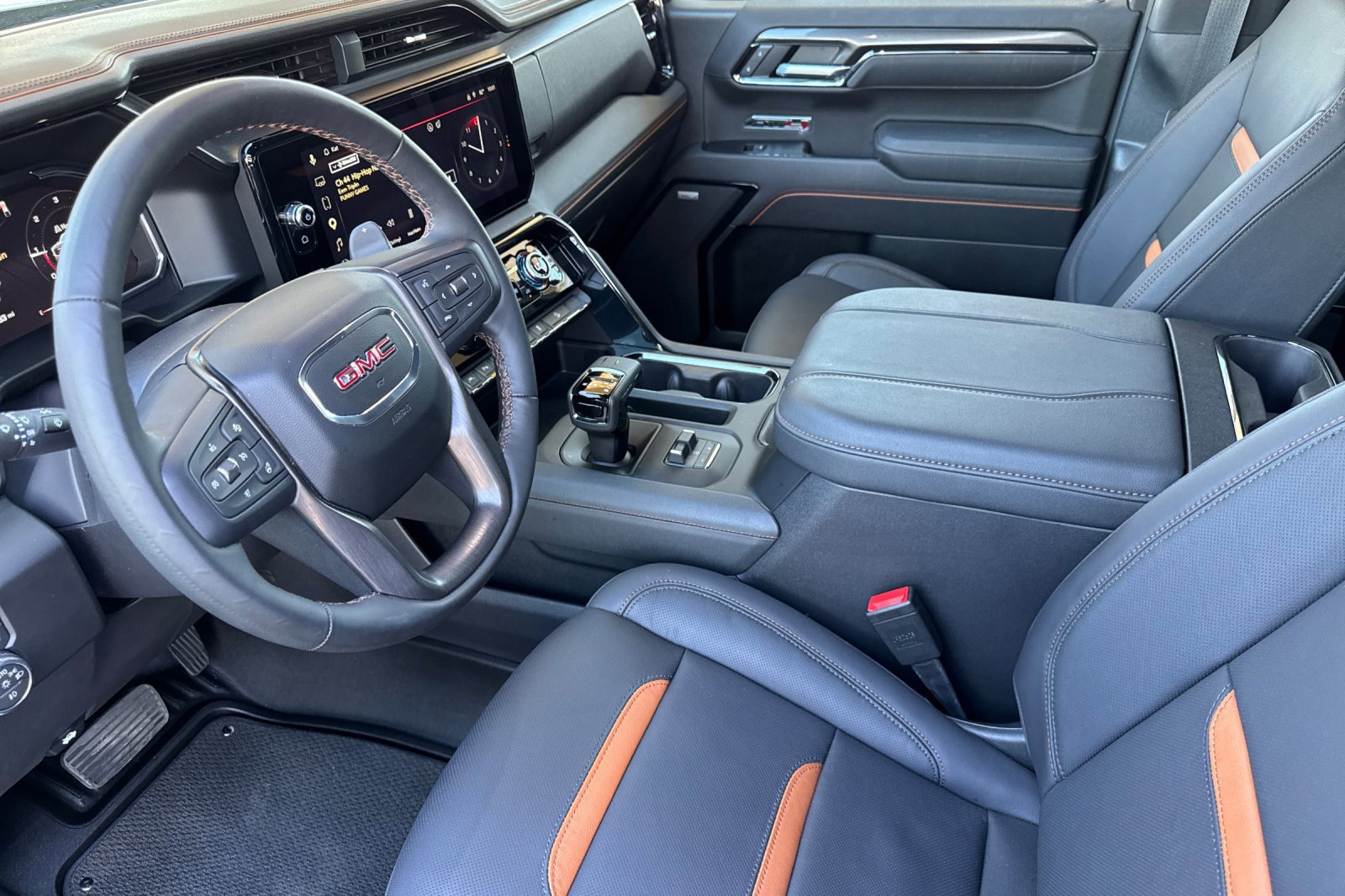 Certified 2026 GMC Sierra 1500 AT4 w/ AT4 Premium Package AWD/4WD image 10