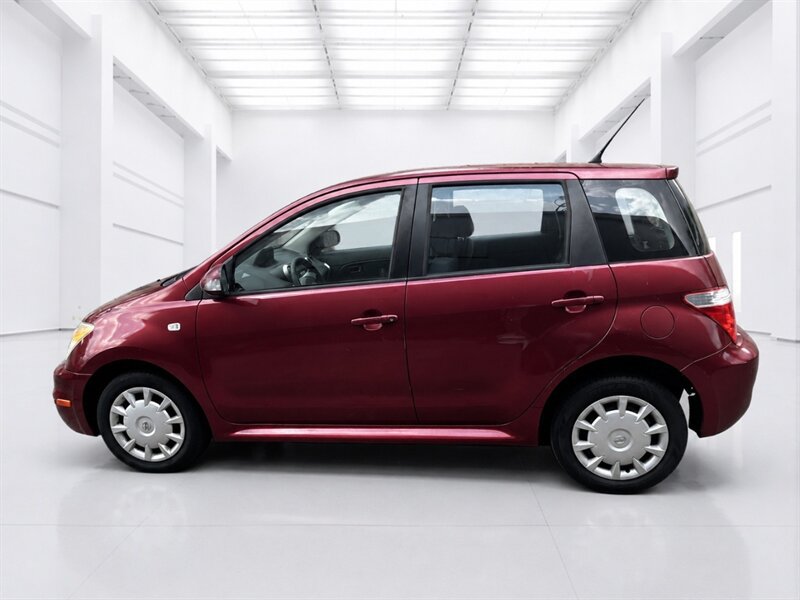 Used 2006 Scion xA FWD image 5