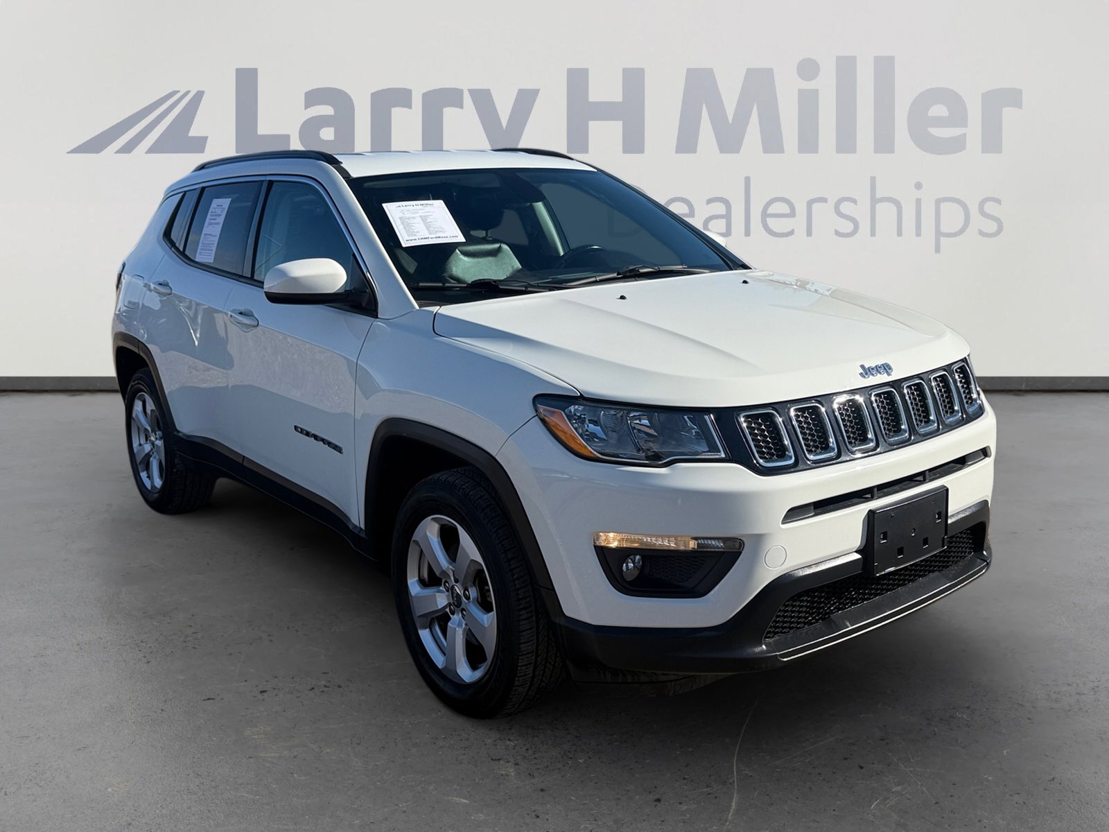 Used 2017 Jeep Compass Latitude image 7