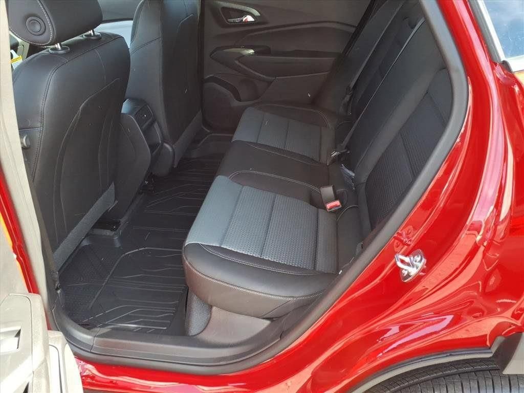 New 2026 Chevrolet Trax LT w/ LPO, Blackout Package FWD image 12