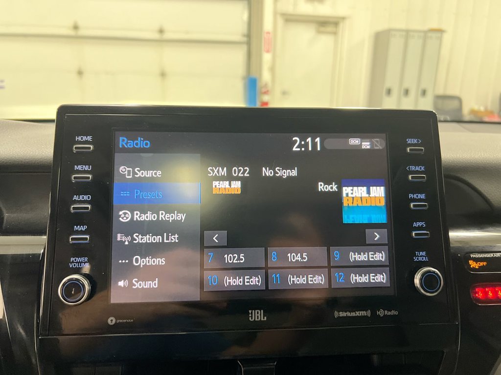 Used 2021 Toyota Camry XLE w/ Navigation Upgrade Package FWD image 14