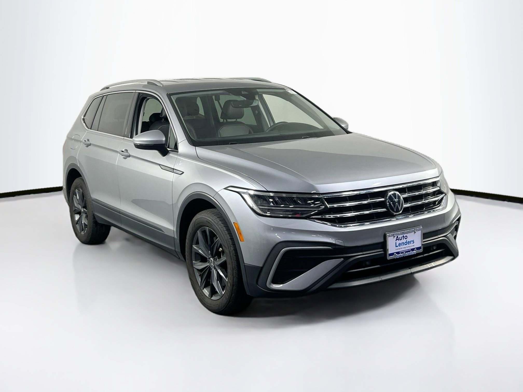 Used 2022 Volkswagen Tiguan SE AWD/4WD image 3