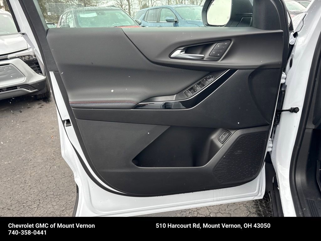 New 2026 Chevrolet Equinox RS w/ Convenience Package III FWD image 12