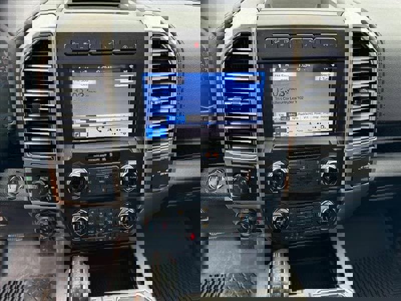 Used 2019 Ford F150 Platinum w/ Equipment Group 701A Luxury image 13