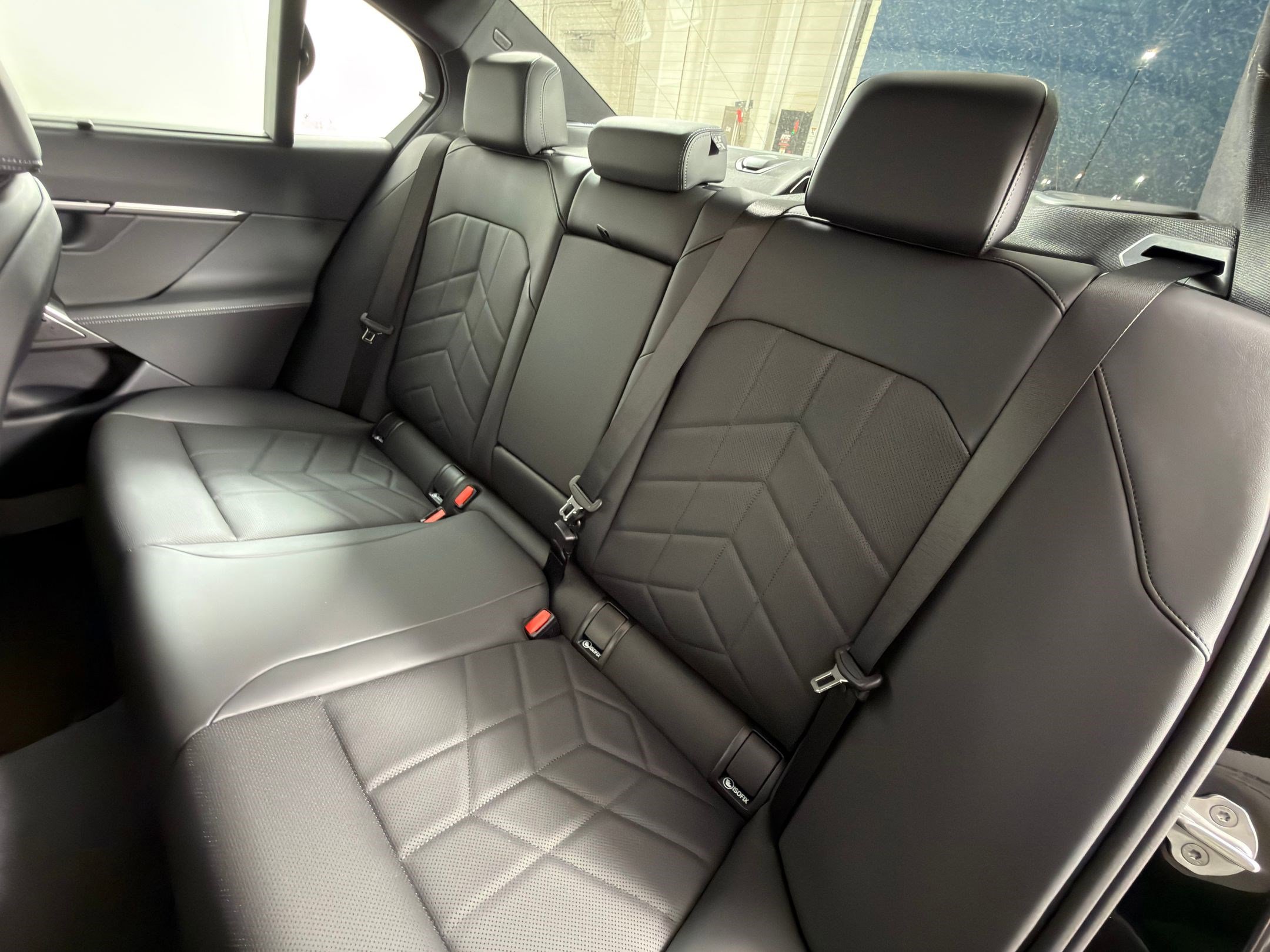 New 2026 BMW 540i xDrive w/ Executive Package image 27