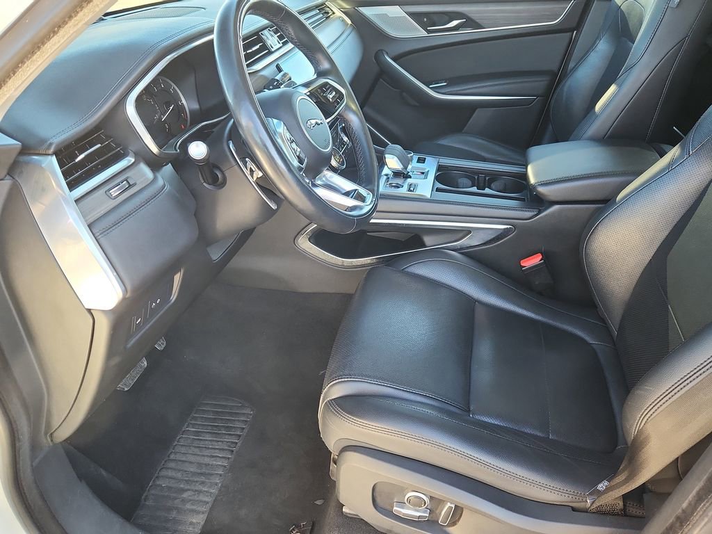Used 2022 Jaguar F-PACE S image 7