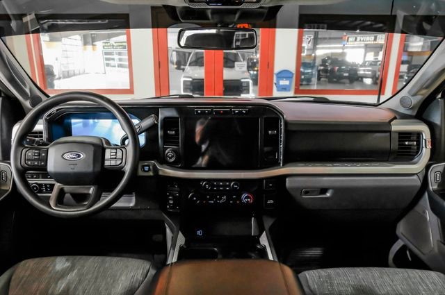 Used 2023 Ford F250 XLT w/ XLT Premium Package image 16