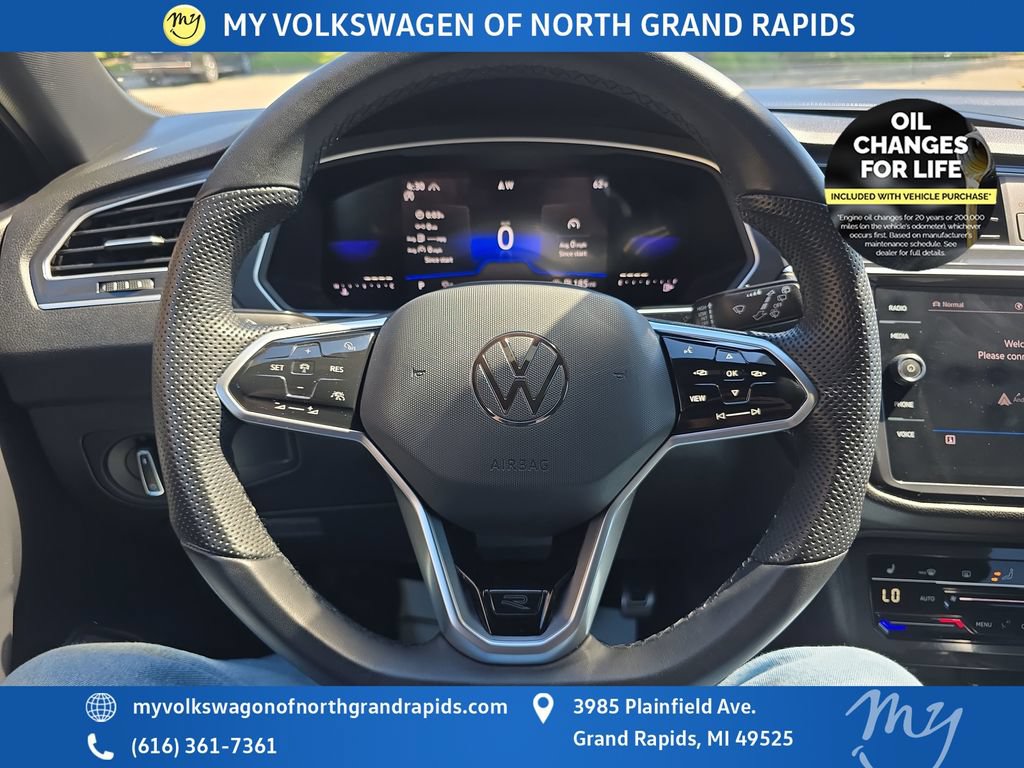 Used 2024 Volkswagen Tiguan SE R-Line AWD/4WD image 15