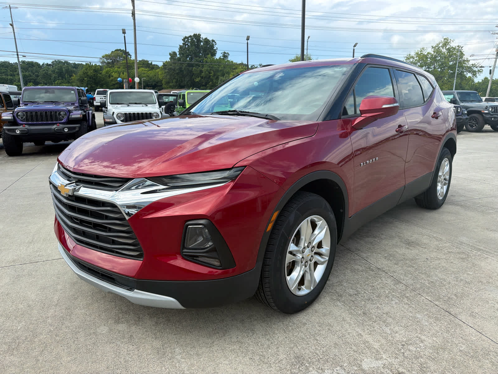 Used 2019 Chevrolet Blazer LT FWD image 3