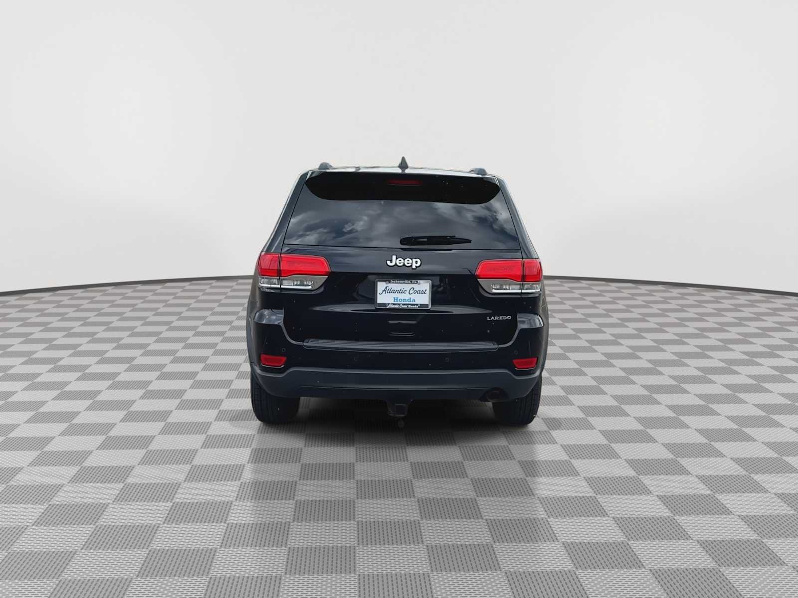 Used 2017 Jeep Grand Cherokee Laredo w/ Quick Order Package 2BE RWD image 7