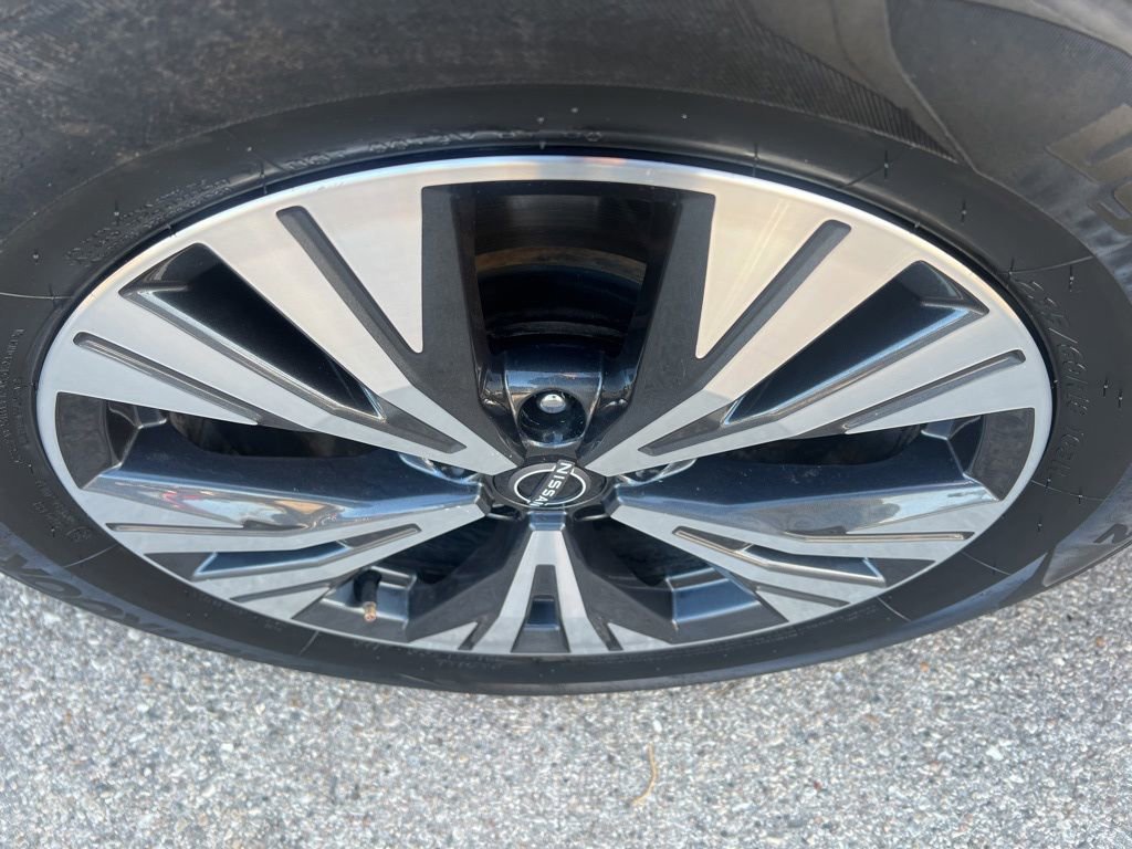 Certified 2023 Nissan Rogue SV w/ SV Premium B Package image 40