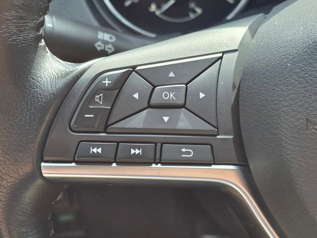 Used 2018 Nissan Rogue SV AWD/4WD image 35