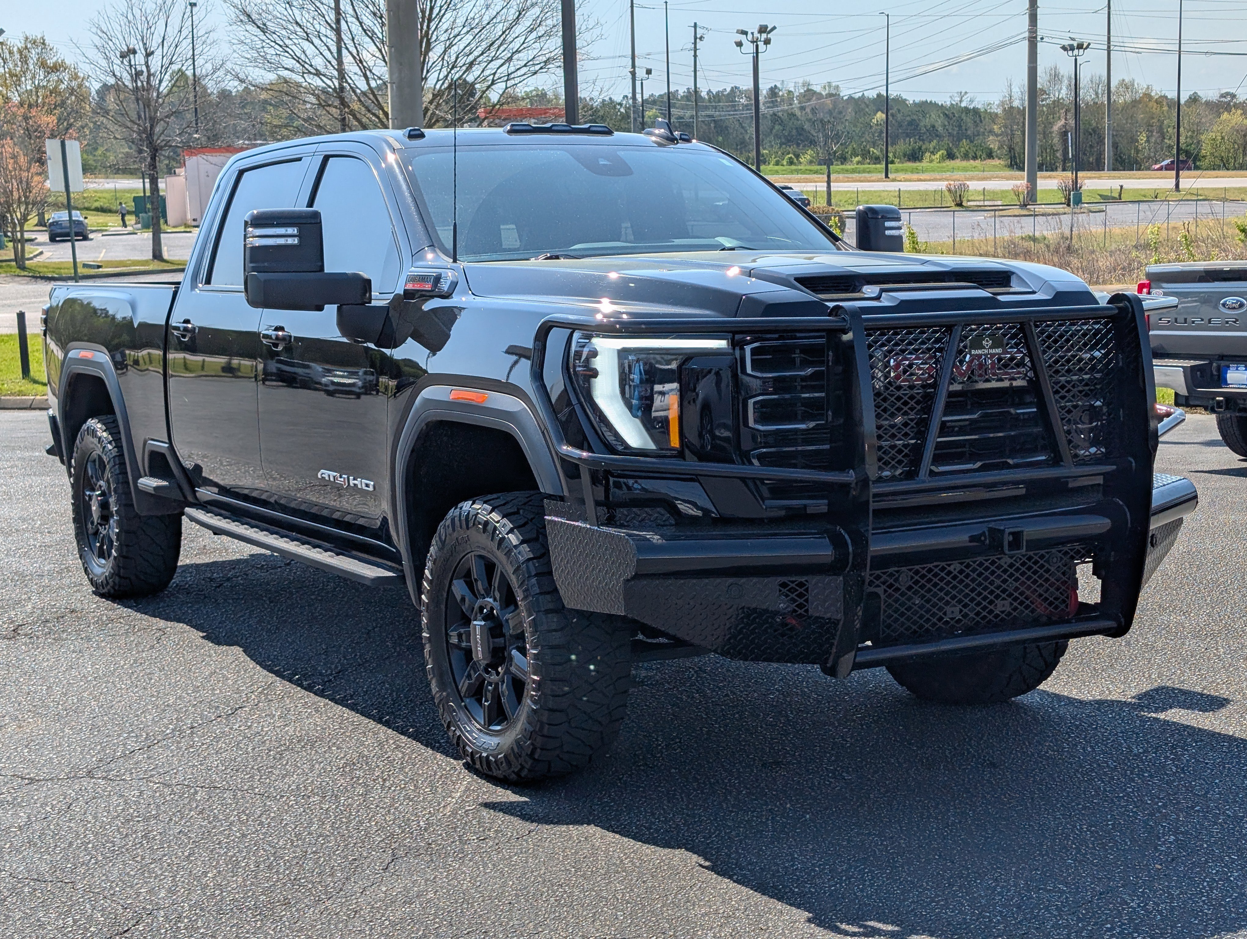Used 2024 GMC Sierra 2500 AT4 w/ AT4 Premium Plus Package image 4