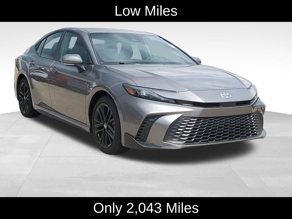 Used 2026 Toyota Camry SE w/ Convenience Package FWD image 2