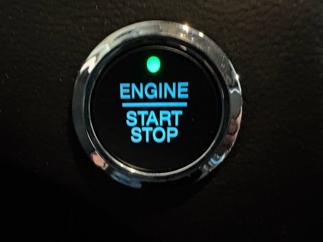 Used 2024 Ford Edge Titanium image 13