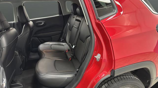 Used 2019 Jeep Compass Latitude w/ Popular Equipment Group image 23