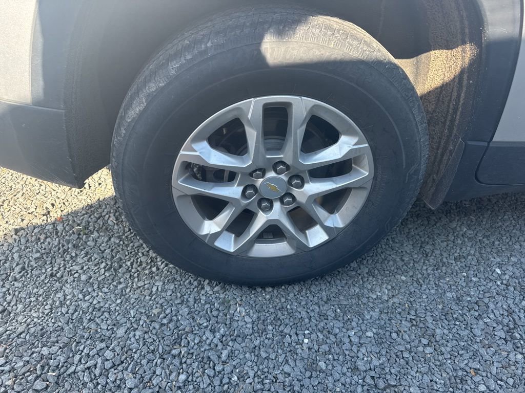 Used 2020 Chevrolet Traverse LS AWD/4WD image 26