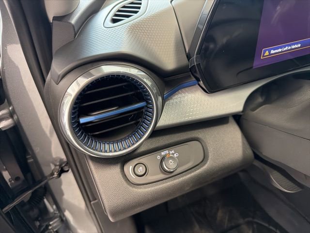 New 2026 Chevrolet Trax LT w/ Driver Confidence Package FWD image 13