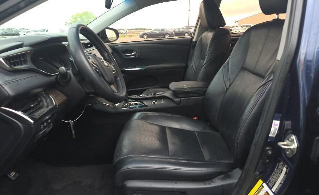 Used 2015 Toyota Avalon Limited FWD image 3