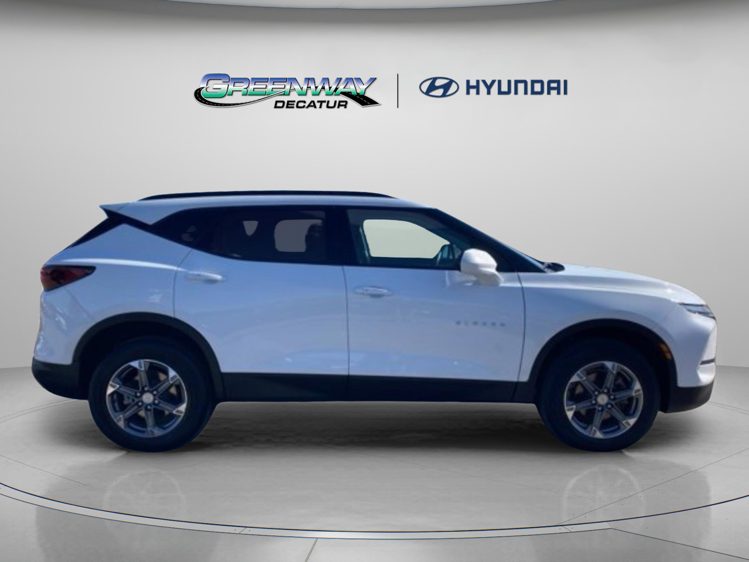 Used 2024 Chevrolet Blazer LT w/ Convenience Package image 8