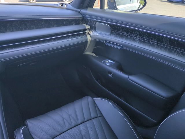 Used 2023 Genesis G90 3.5T AWD/4WD image 16