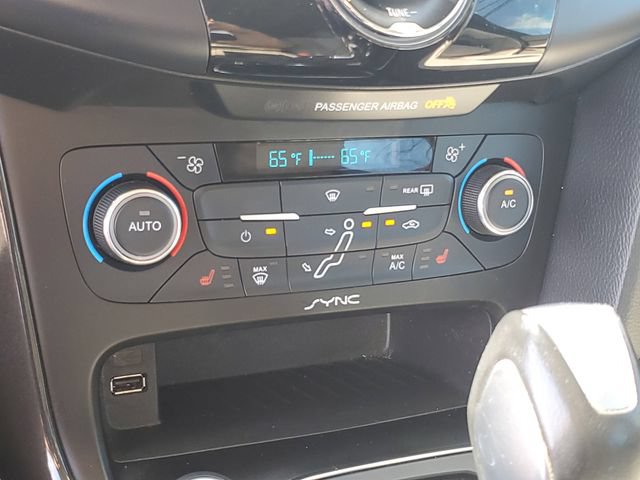 Used 2015 Ford Focus Electric Hatchback FWD image 19