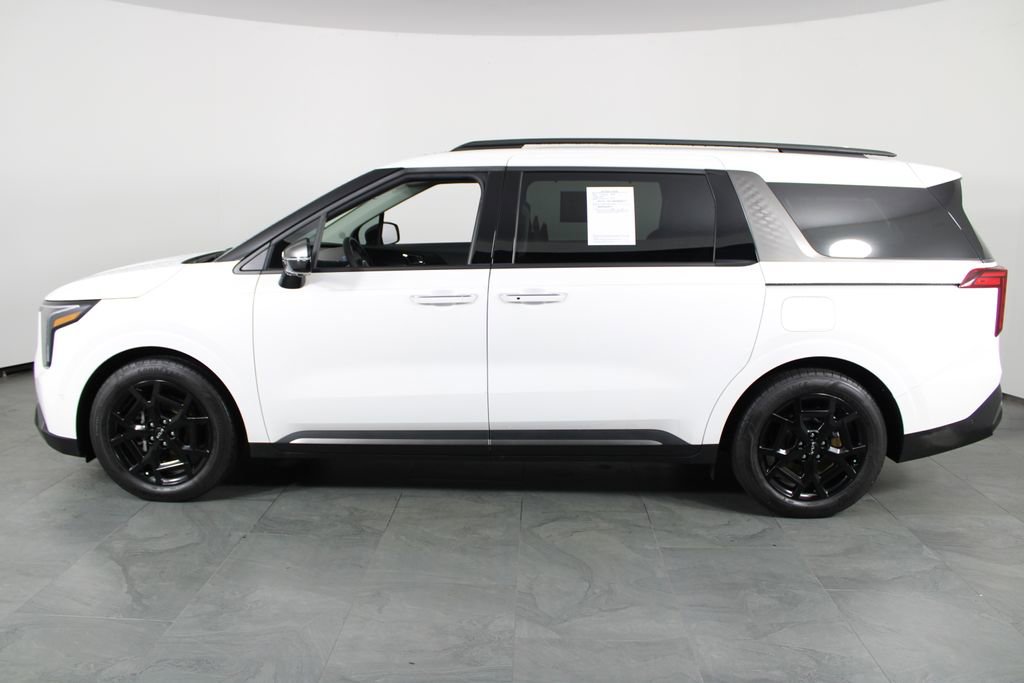 Used 2025 Kia Carnival SX image 11