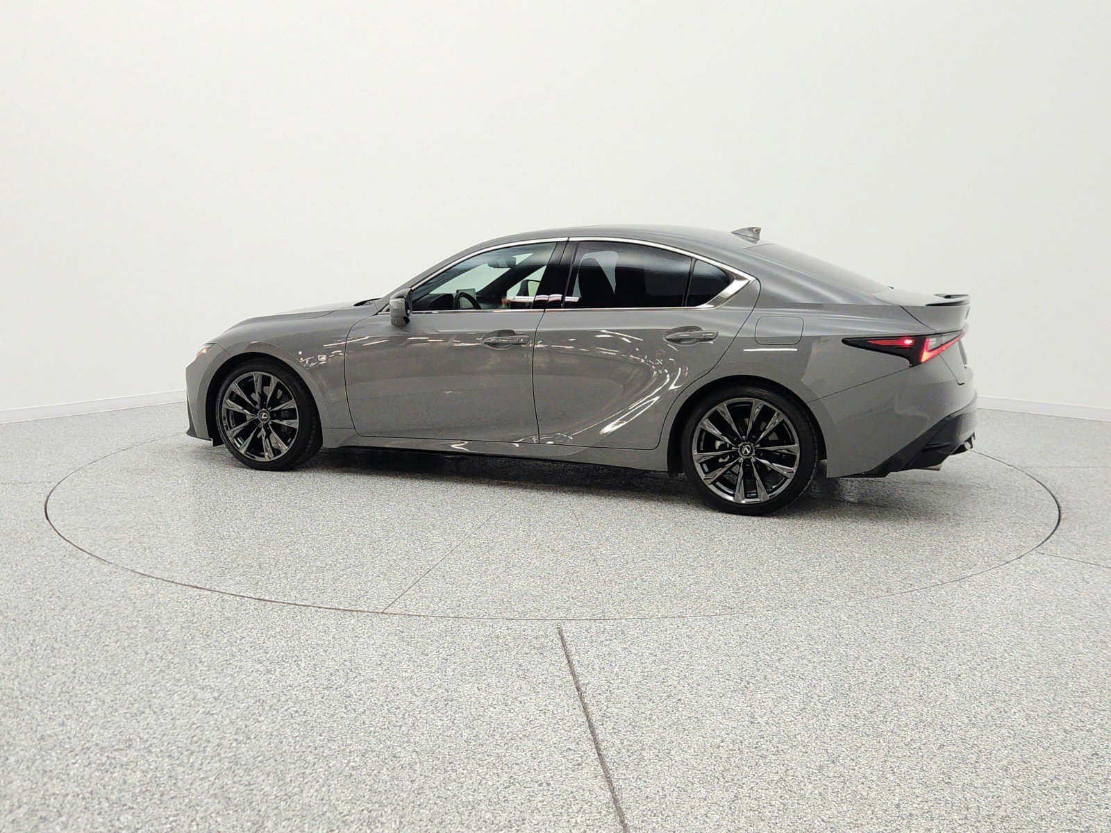 Used 2024 Lexus IS 350 F Sport RWD image 8