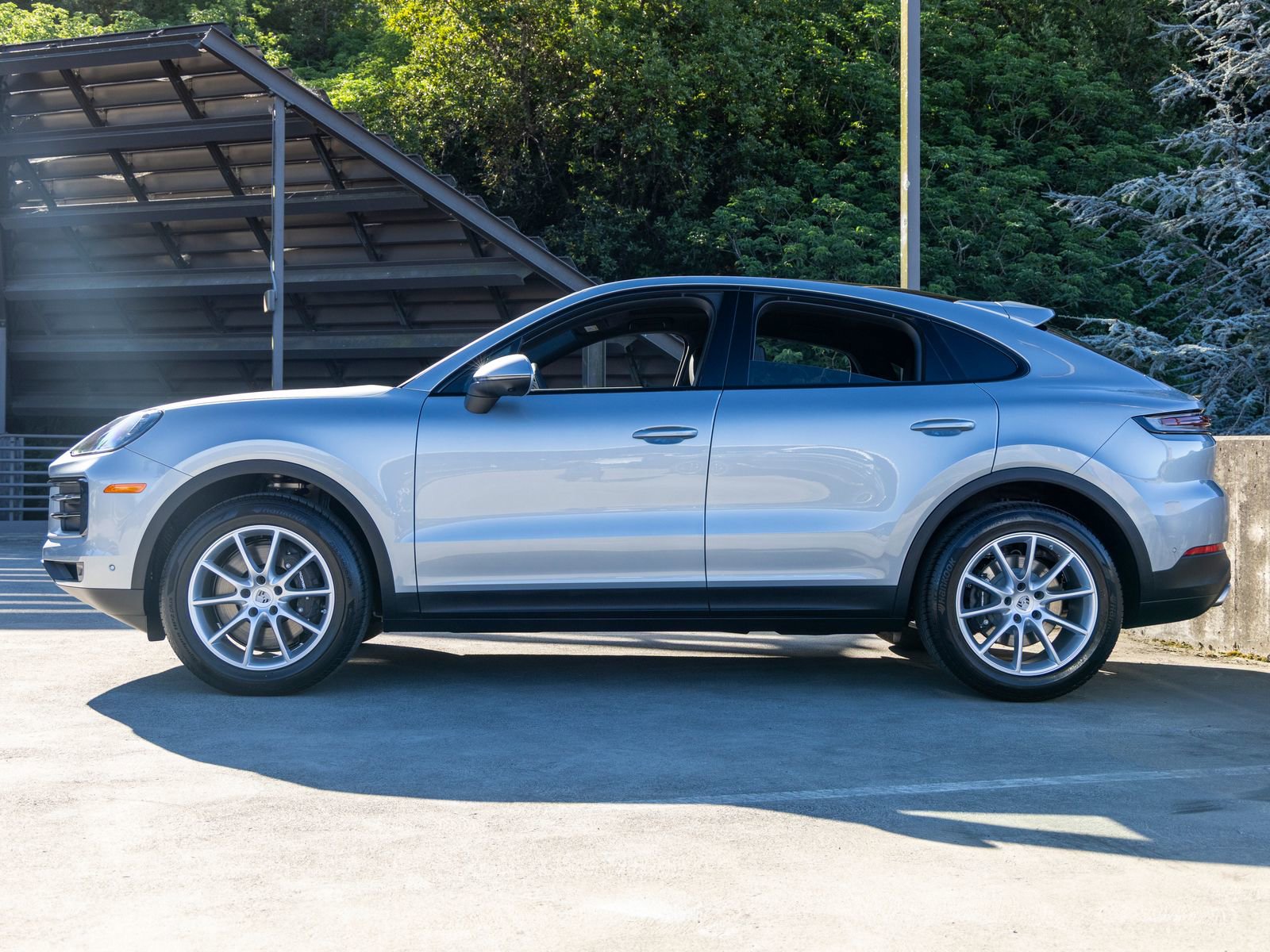 New 2026 Porsche Cayenne Coupe image 2