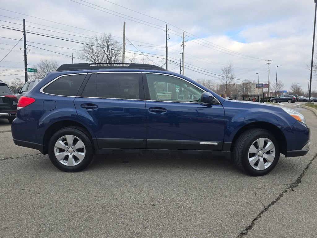 Used 2011 Subaru Outback 2.5i Limited image 17