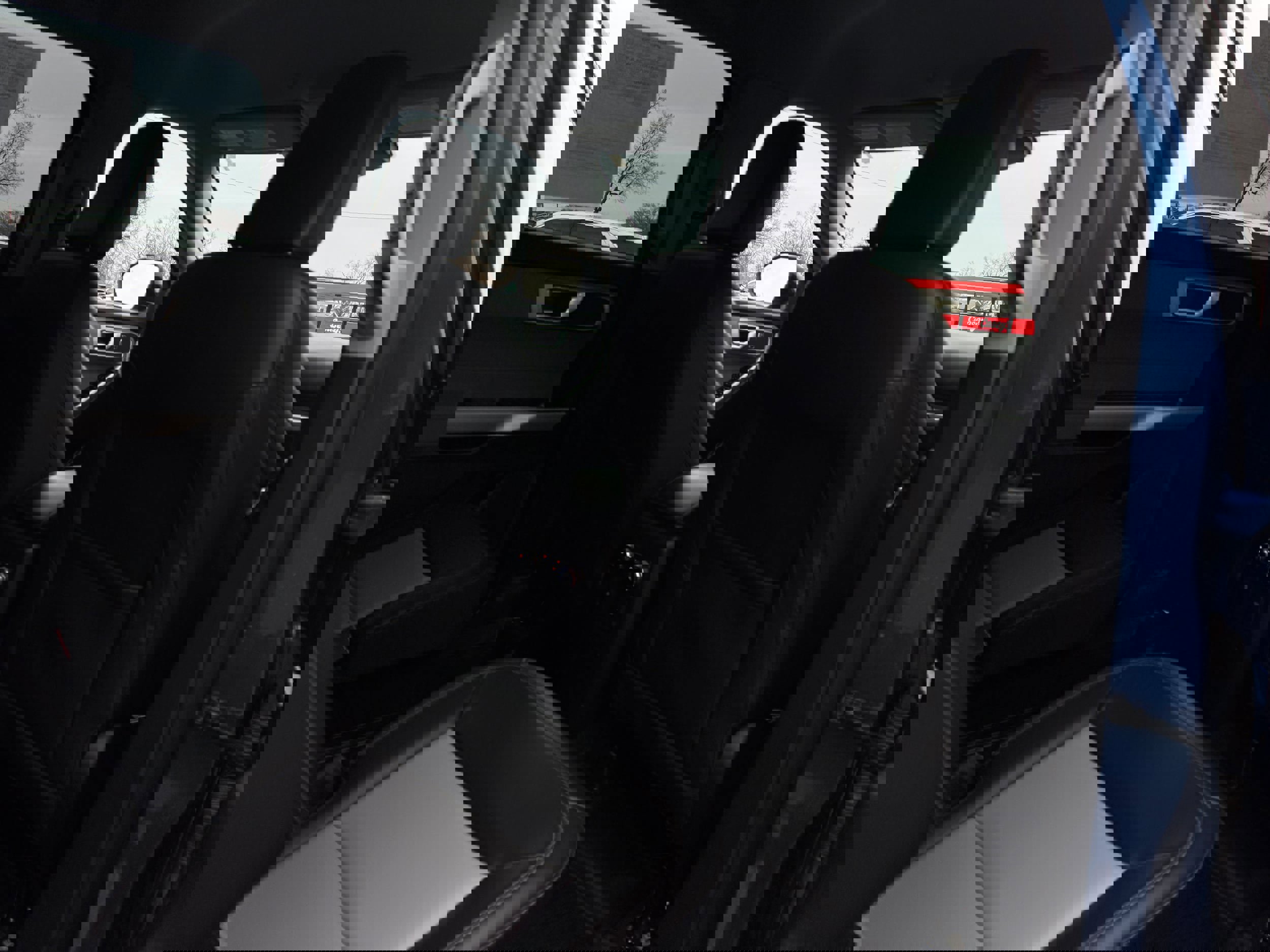 Used 2023 Ford Explorer XLT w/ Equipment Group 202A image 16