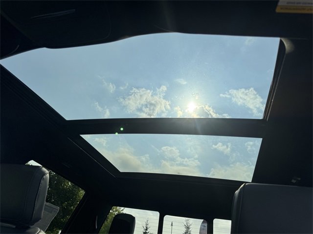 New 2024 Ford F150 Lightning Lariat image 16