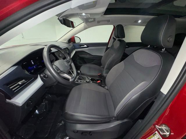 Used 2022 Volkswagen Taos SE image 11