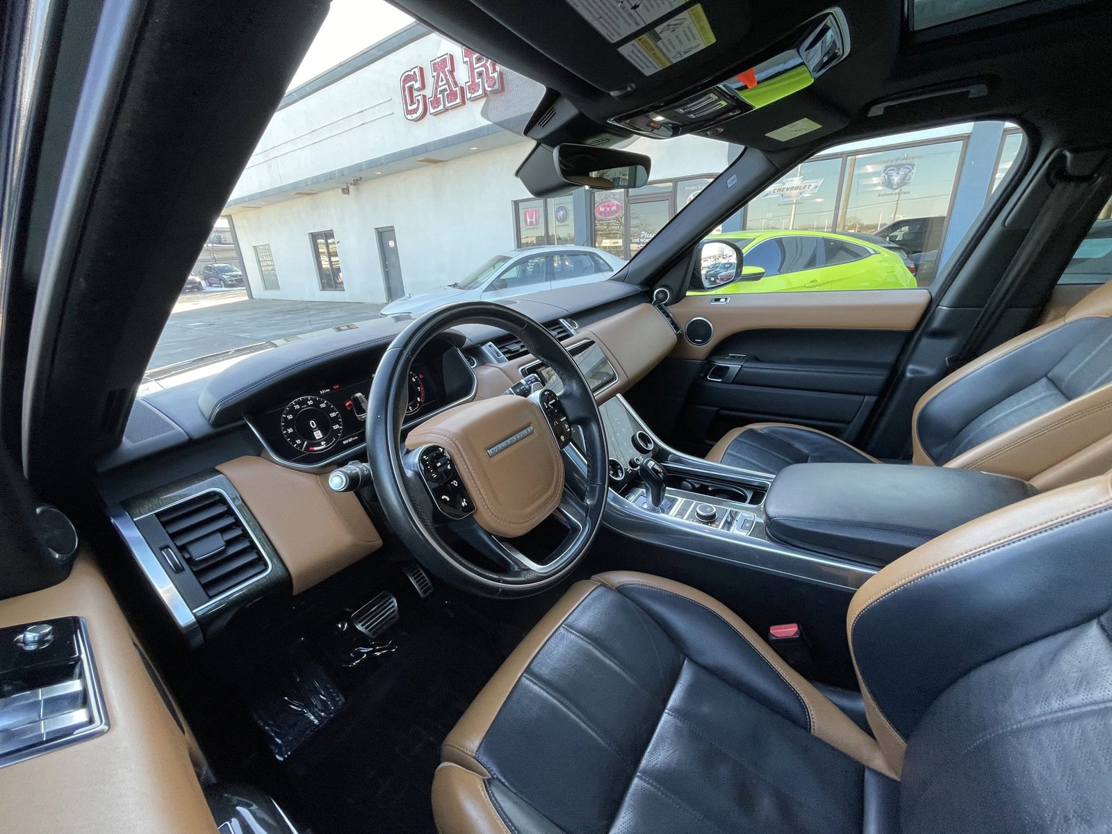 Used 2019 Land Rover Range Rover Sport HSE Dynamic image 11
