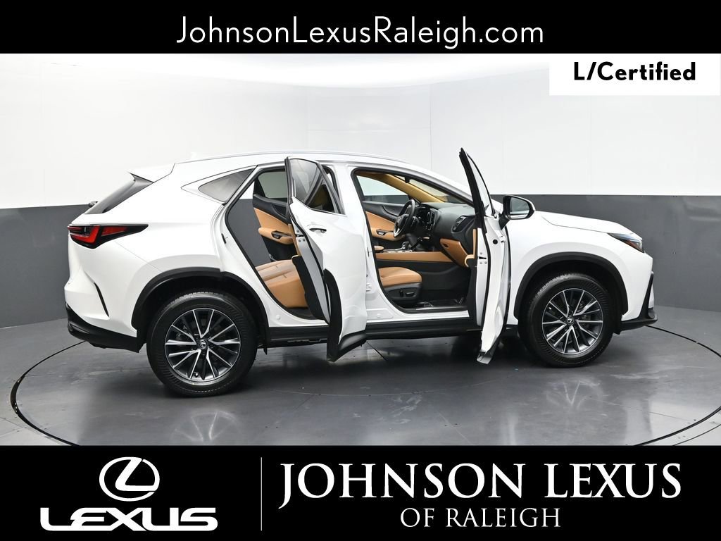 Used 2025 Lexus NX 250 FWD w/ Towing Package (2000 Lbs) image 24