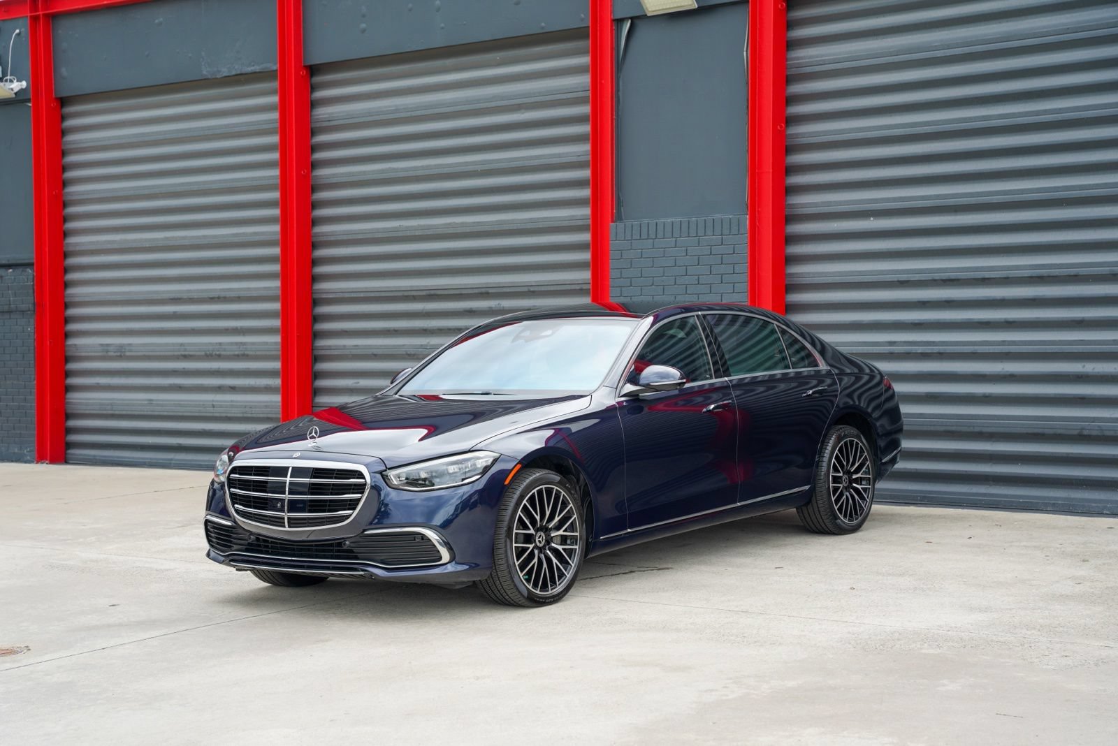 Used 2023 Mercedes-Benz S 580 4MATIC Sedan w/ Warmth & Comfort Package image 1
