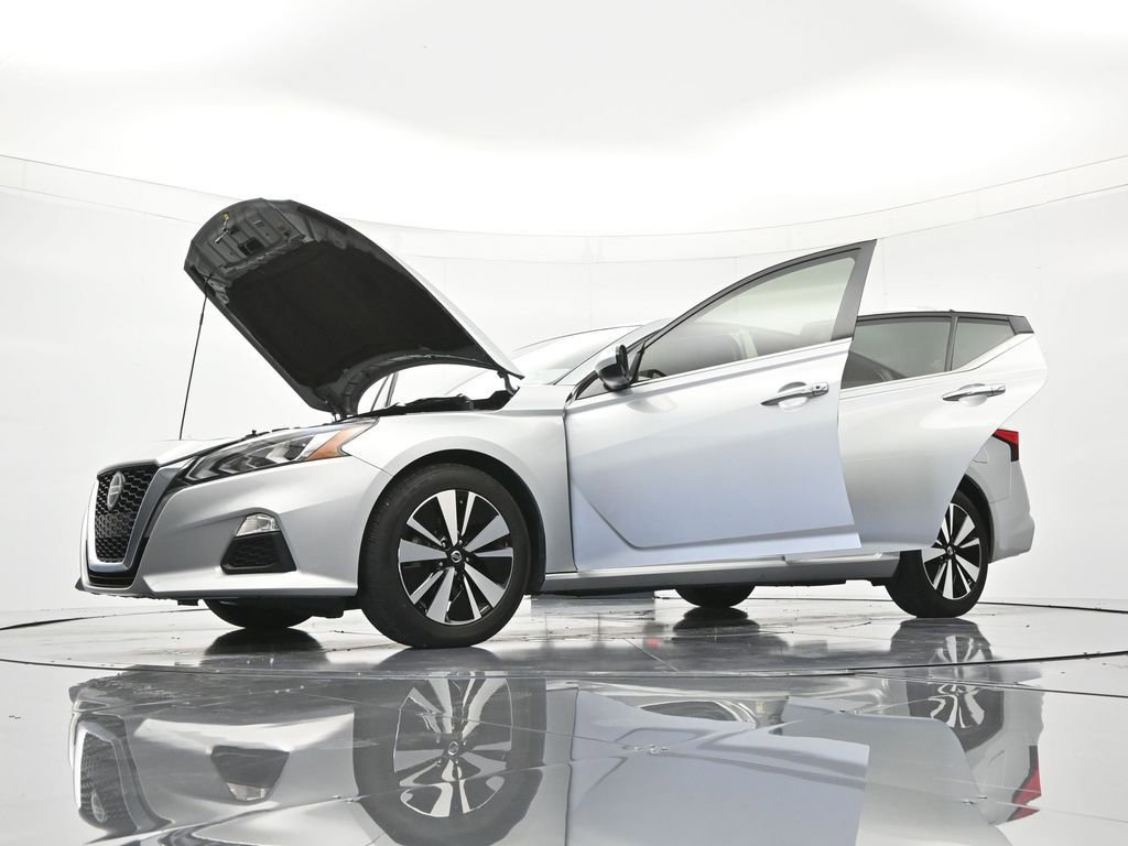 Certified 2022 Nissan Altima 2.5 SV FWD image 47