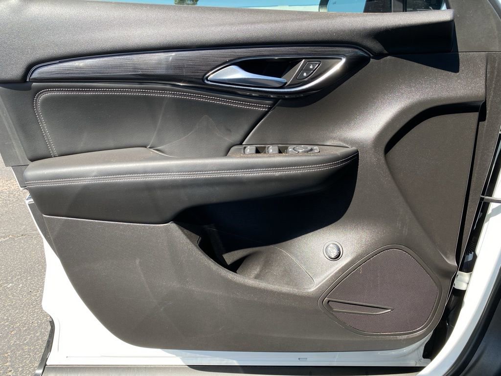 Used 2023 Buick Envision Preferred FWD image 33